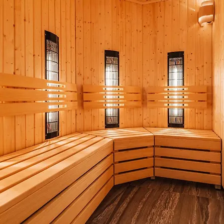 Blekitna Laguna Z Basenem - Ul Kasprowicza 20a - *