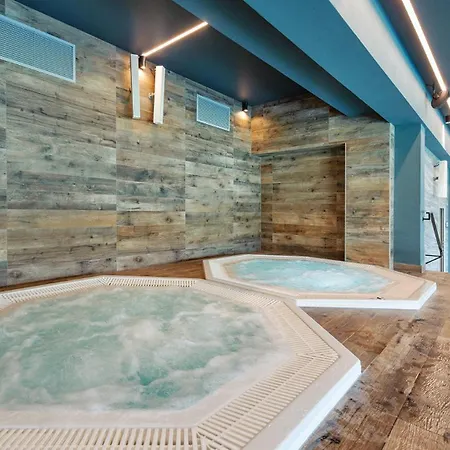 Blekitna Laguna Z Basenem - Ul Kasprowicza 20a - * Kołobrzeg