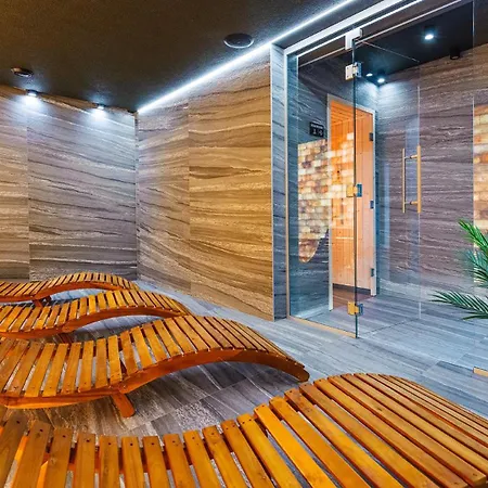 Blekitna Laguna Z Basenem - Ul Kasprowicza 20a - Kołobrzeg