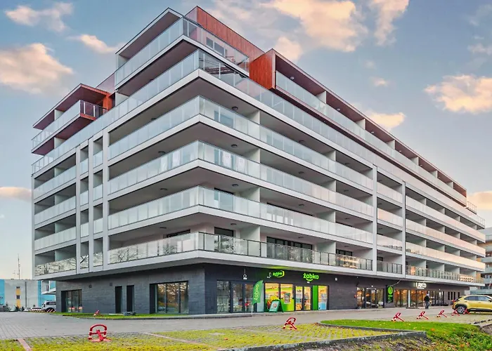 Blekitna Laguna Z Basenem - Ul Kasprowicza 20a - * Kołobrzeg